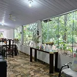 Quartos Em Sitio Para Agrishow, Rrm E Joao Rock